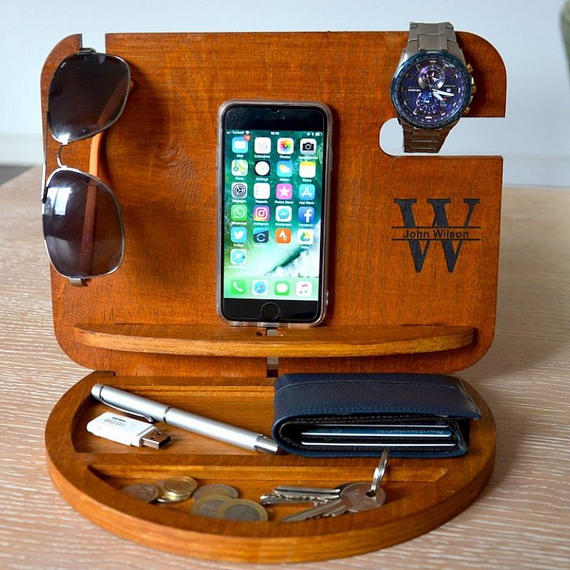 Kişiye Özel - Ahşap Wilson Aksesuar Standı