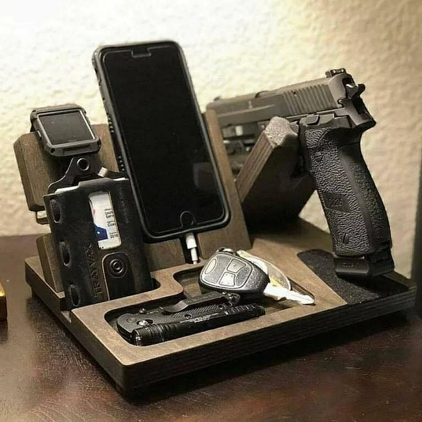 Kişiye Özel - Ahşap Silah Telefon ve Aksesuar Standı Bullet Tasarım