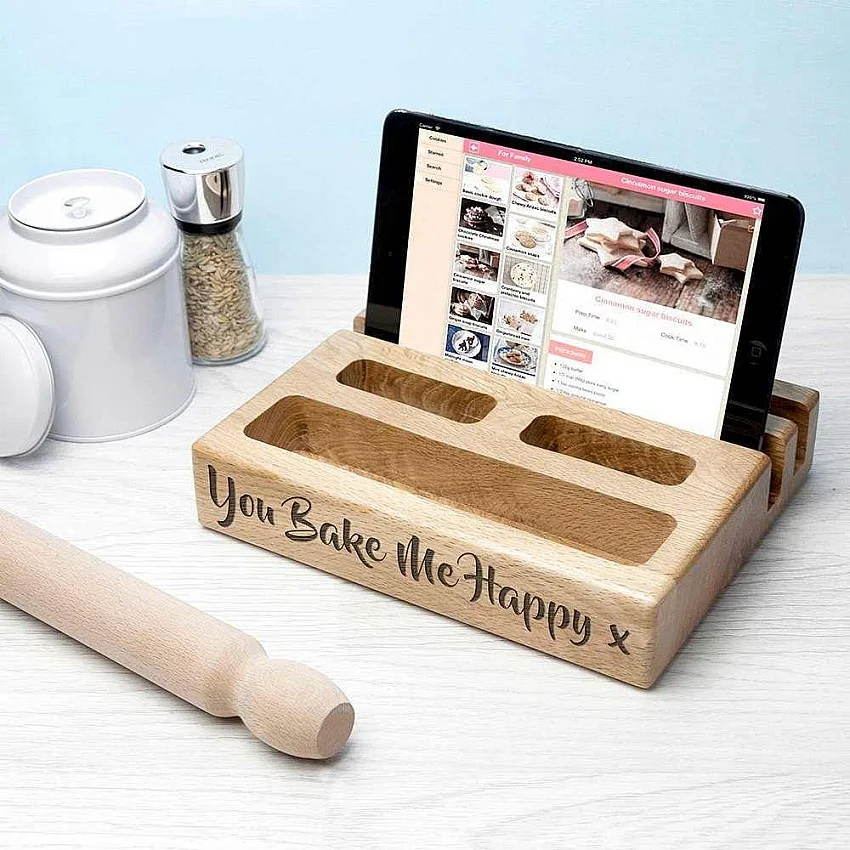 Kişiye Özel - Ahşap Dombili +Plus Aksesuar ve Cep telefonu Standı 