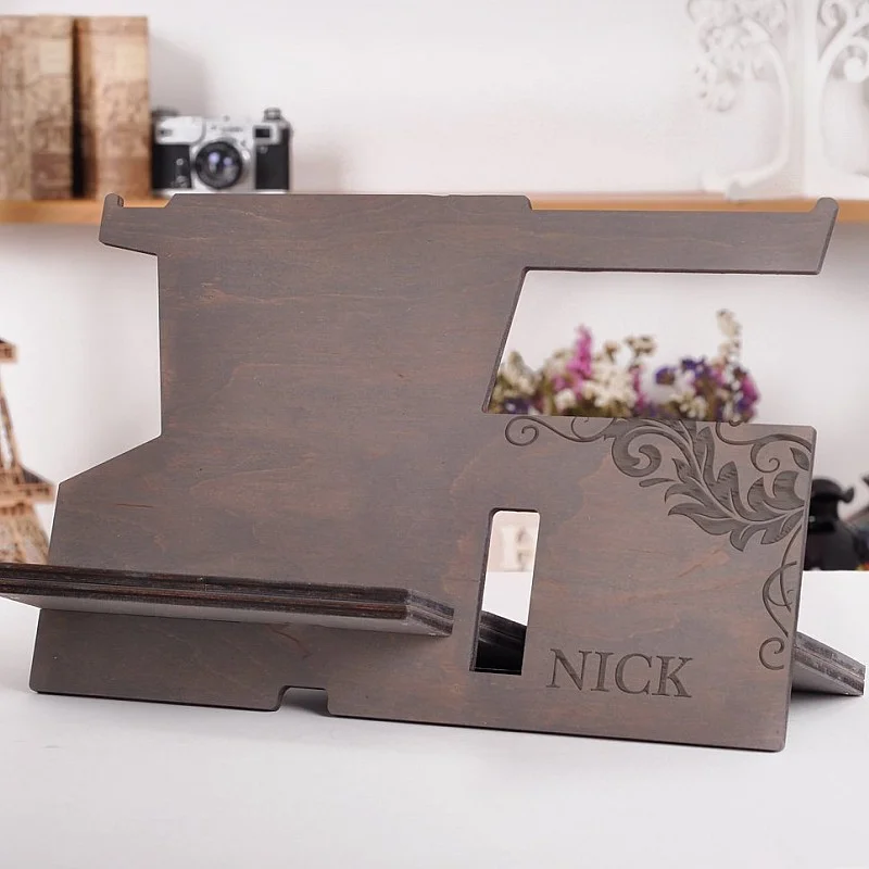 Kişiye Özel - Ahşap Telefon ve Aksesuar Standı Nick Tasarım