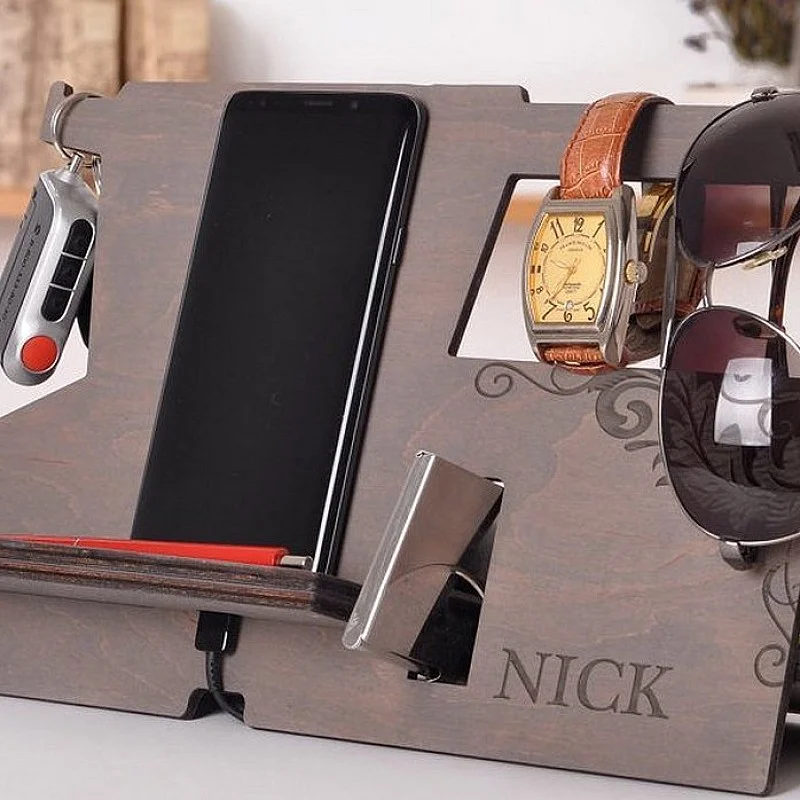Kişiye Özel - Ahşap Telefon ve Aksesuar Standı Nick Tasarım