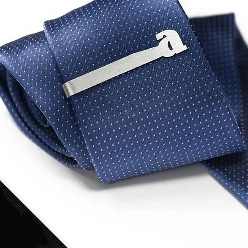 Kişiye Özel - Metal Kravat İğnesi İsim İşlemeli Kişiye Özel - Metal Kravat İğnesi İsim İşlemeli