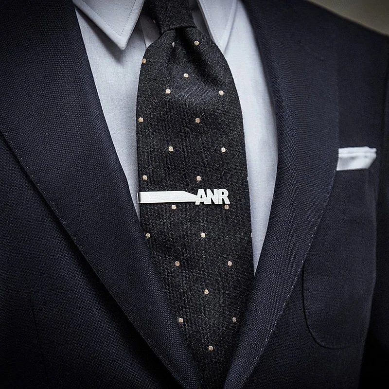 Kişiye Özel - Metal Kravat İğnesi İsim İşlemeli Kişiye Özel - Metal Kravat İğnesi İsim İşlemeli