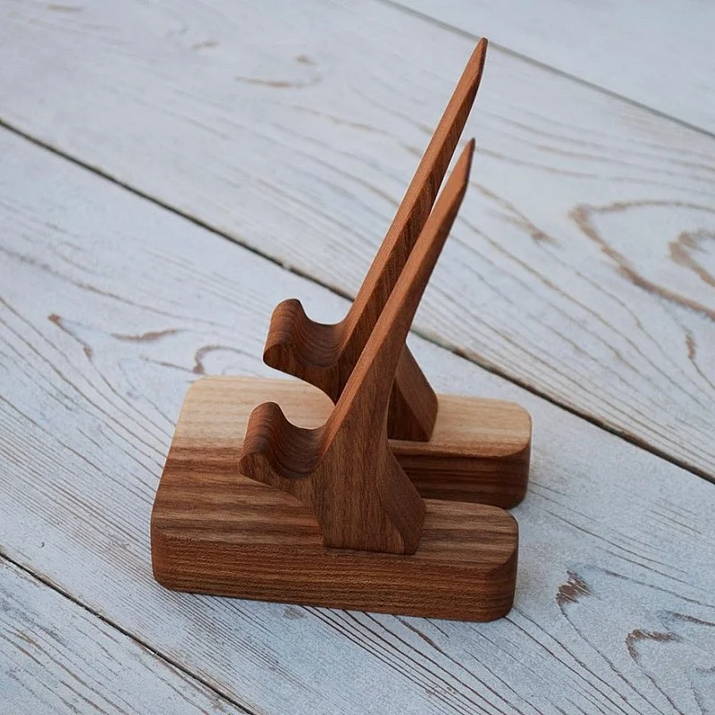 Kişiye Özel - Ahşap Masaüstü Telefon Standı