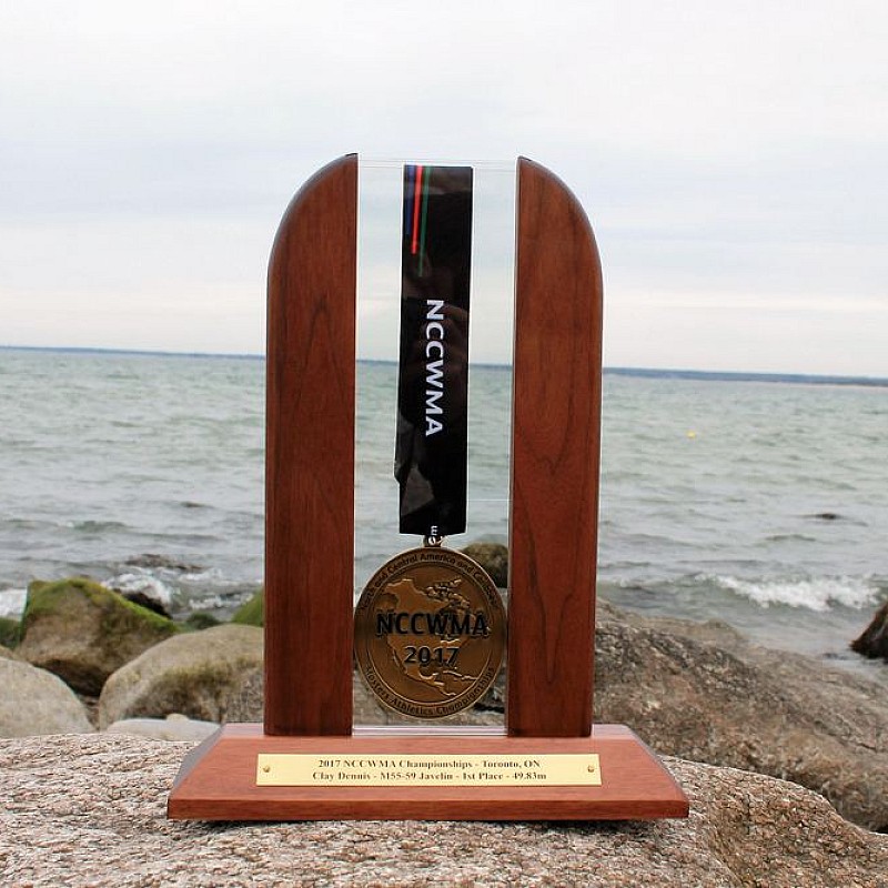 Kişiye Özel - Ahşap Madalyon Tutucu Standı Elips Tasarım