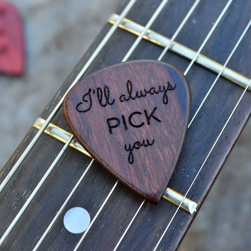 Kişiye Özel - Ahşap Gitar Penası