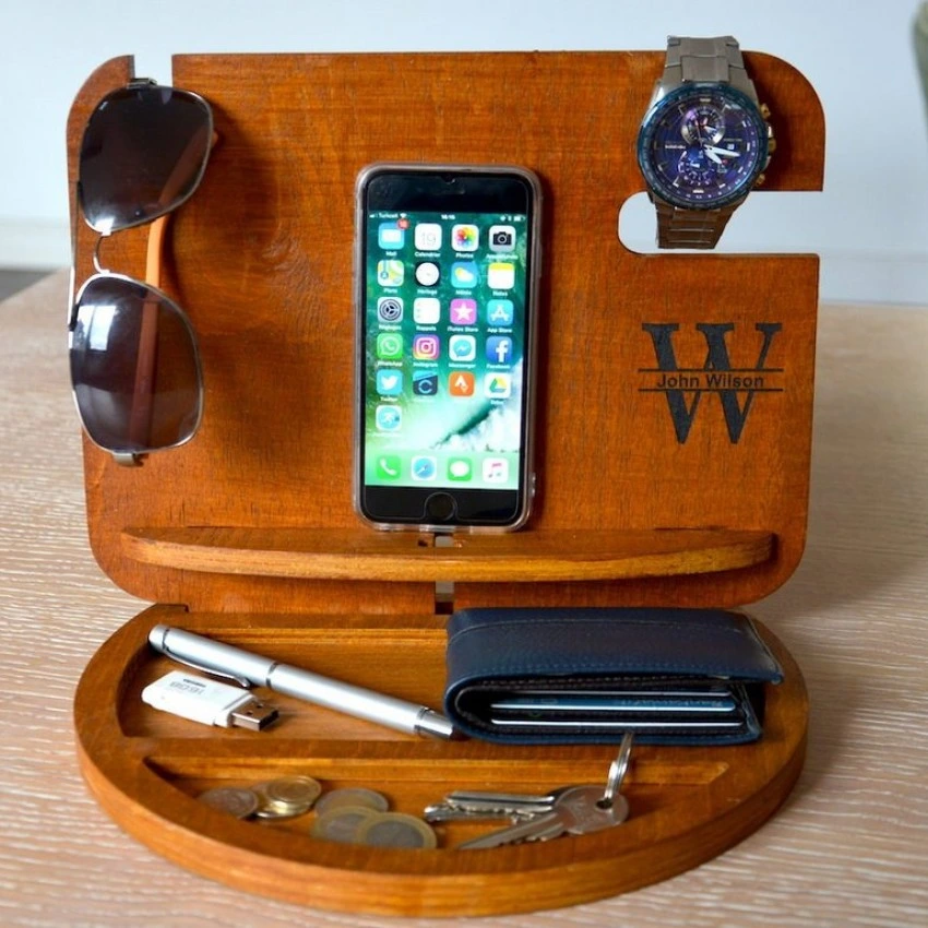 Kişiye Özel - Ahşap Wilson Aksesuar Standı