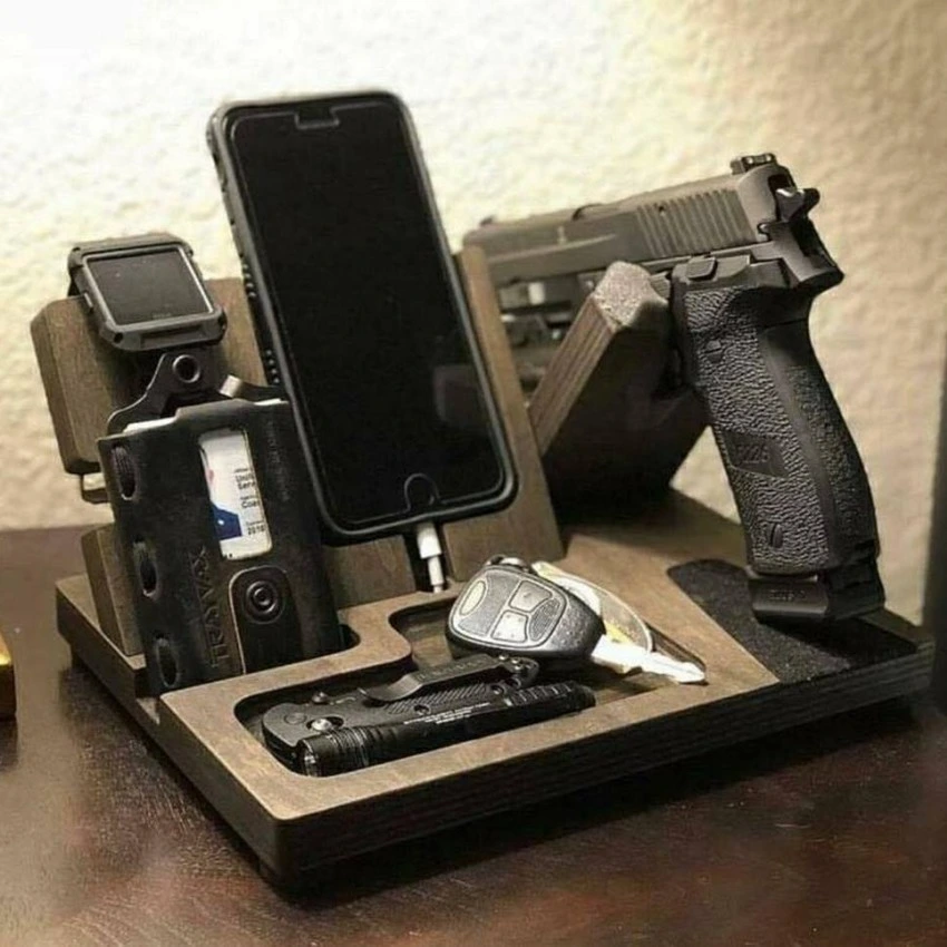 Kişiye Özel - Ahşap Silah Telefon ve Aksesuar Standı Bullet Tasarım