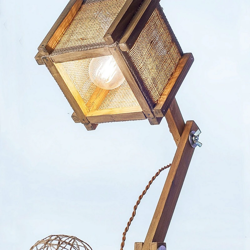 Kişiye Özel - Ahşap Masaüstü Lamba Sturdy Özel Tasarım