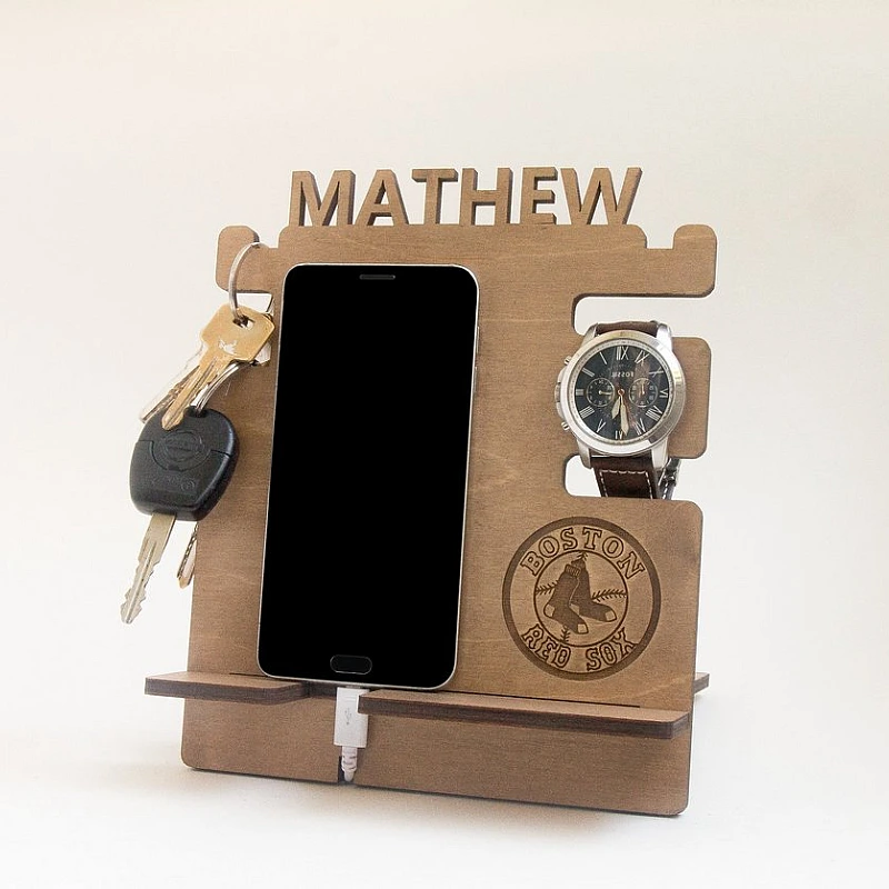 Kişiye Özel - Ahşap Üst Bölüm İsim İşlemeli Aksesuar Standı