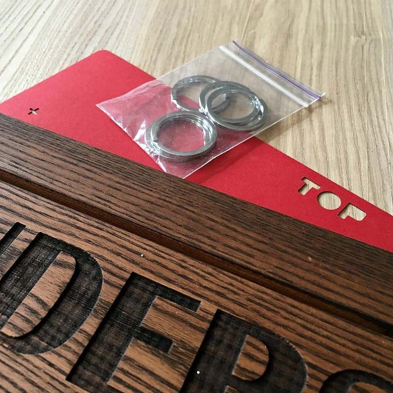 Kişiye Özel - Ahşap Kapı Yanı Anahtarlık Anderson Tasarım