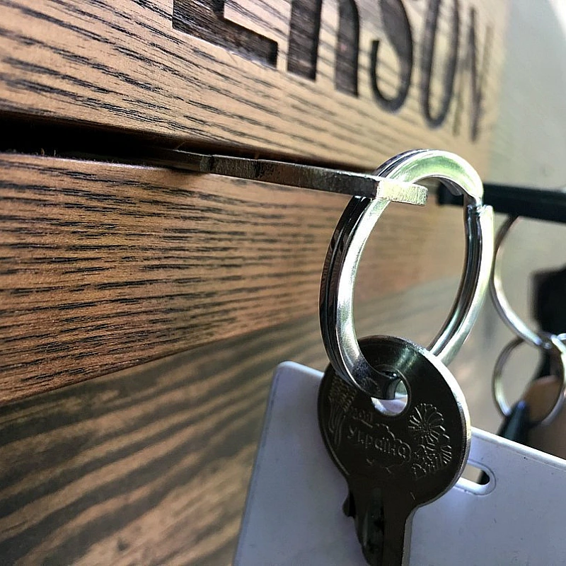 Kişiye Özel - Ahşap Kapı Yanı Anahtarlık Anderson Tasarım