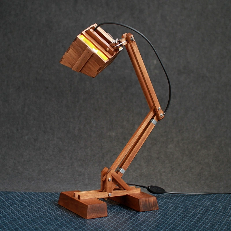 Kişiye Özel - Ahşap Masa Üstü Tunçkol Giraffe Özel Tasarım