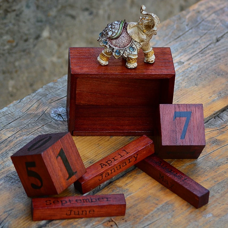 Kişiye Özel - Ahşap Sonsuz Takvim