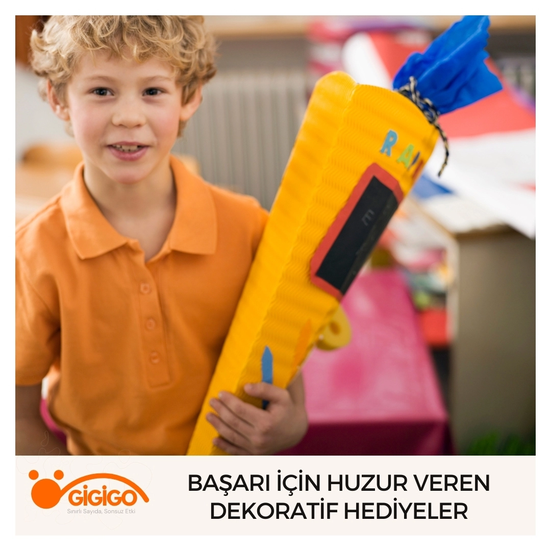 el Yapımı Ahşap Çocuk Çalışma Masası Aksesuarları Seti
